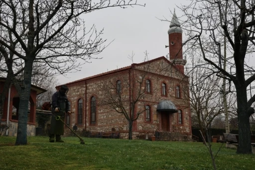 Kartepe&rsquo;de bayram &ouml;ncesi camilerde temizlik &ccedil;alışması yapıldı
