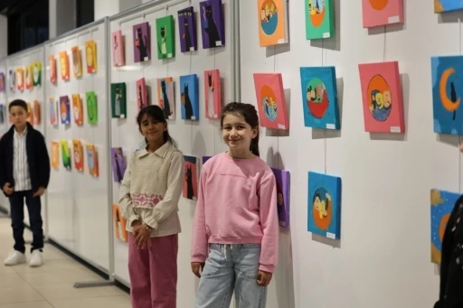 Kartepe&rsquo;de minik ressamların eserleri Sanat Evi&rsquo;nde sergileniyor
