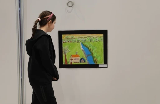 Kartepe&rsquo;de &ouml;ğrencilerin 23 Nisan temalı eserleri sergileniyor
