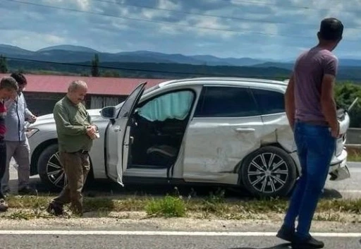 Kastamonu’da ambulans ile cip çarpıştı: 4 yaralı
