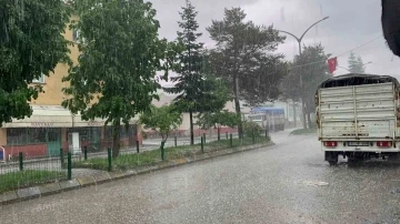 Kastamonu’da dolu yağdi
