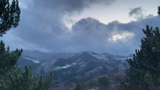 Kastamonu&rsquo;da kar yağışı etkili oluyor

