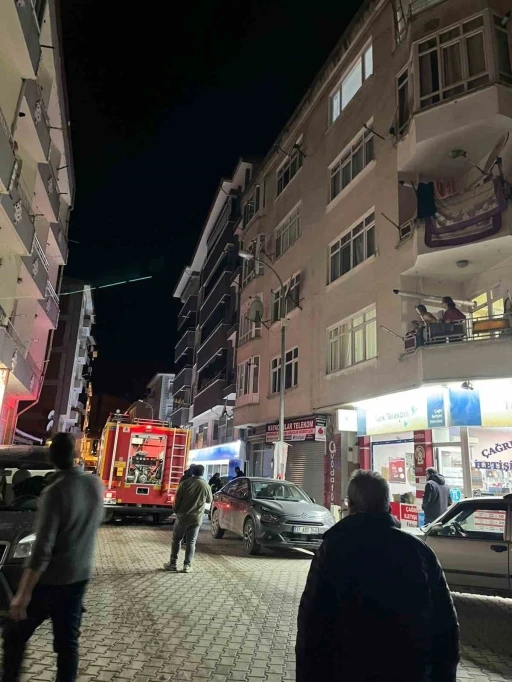 Kastamonu&rsquo;da korkutan &ccedil;atı yangını
