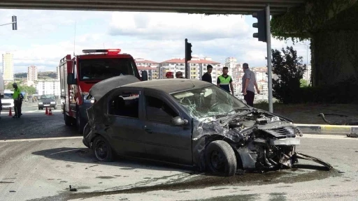 Kastamonu’da minibüs ile otomobil çarpıştı: 4 yaralı
