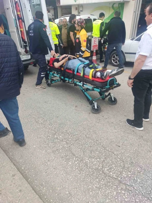 Kastamonu&rsquo;da motosiklet otomobile &ccedil;arptı: 1 yaralı

