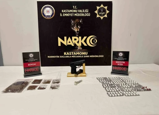 Kastamonu&rsquo;da uyuşturucu operasyonda 6 ş&uuml;pheli g&ouml;zaltına alındı
