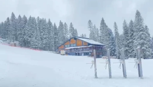 Kastamonu&rsquo;nun y&uuml;ksek kesimlerinde kar yağışı etkili oluyor
