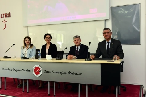 Kastamonu Üniversitesi’nde turizm konuşuldu
