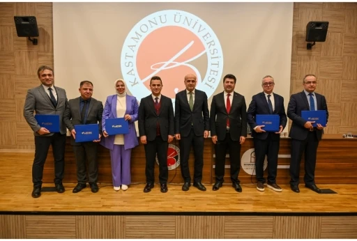 Kastamonu &Uuml;niversitesi&rsquo;ndeki programlara MEDEK akreditasyon belgeleri verildi
