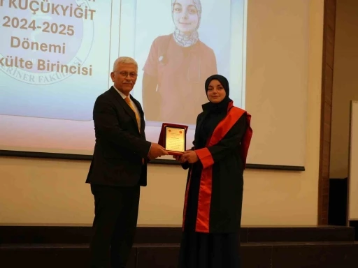 Kastamonu Üniversitesi Veteriner Fakültesi’nde mezuniyet heyecanı
