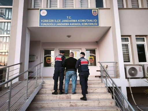 Kasten &ouml;ld&uuml;rme su&ccedil;undan aranan h&uuml;k&uuml;ml&uuml; yakalandı
