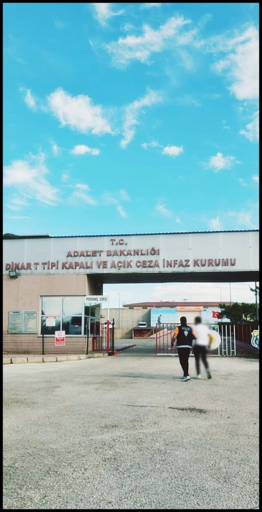 Kasten öldürme suçundan aranan şahsı polis yakaladı
