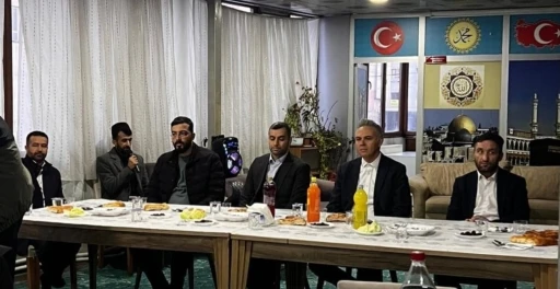 Kaymakam Akın &ouml;ğrencilerle iftarda buluştu
