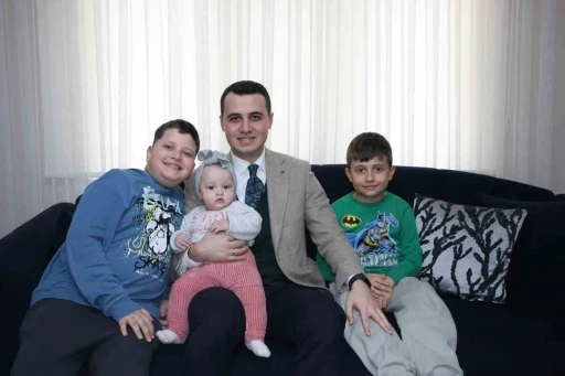 Kaymakam Alpay ev ev geziyor
