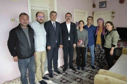 Kaymakam Ateş, öğrencilerin misafiri oldu
