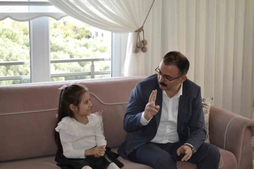 Kaymakam Ateş, öğrencilerin misafiri oldu
