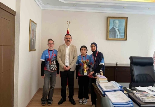 Kaymakam Ateş, T&uuml;rkiye şampiyonası &ouml;ncesi sporcuları ağırladı
