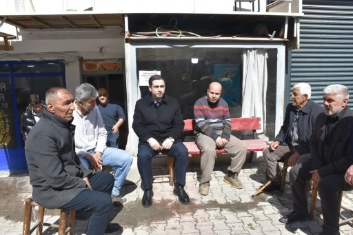 Kaymakam Başar, bayram &ouml;ncesi &ccedil;arşı esnafı ile bir araya geldi
