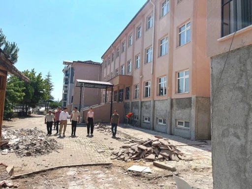 Kaymakam Bünyamin Karaloğlu Simav’daki inşaatları yerinde inceledi
