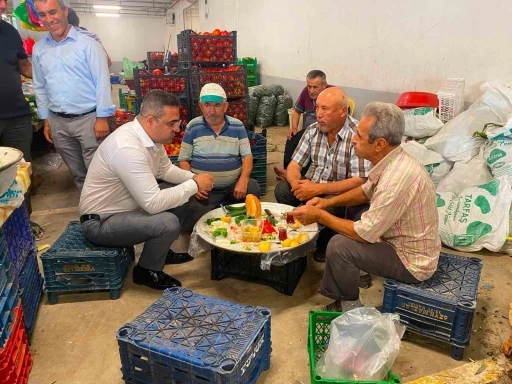 Kaymakam Dalak pazaryerinde esnaf ve vatandaşlarla buluştu
