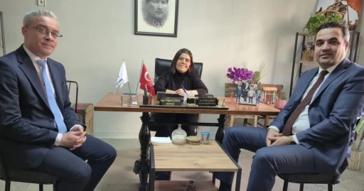 Kaymakam Dalak&rsquo;tan kadın muhtara teşekk&uuml;r
