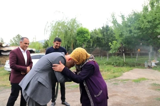 Kaymakam Ekinci’den şehit ailesine ziyaret
