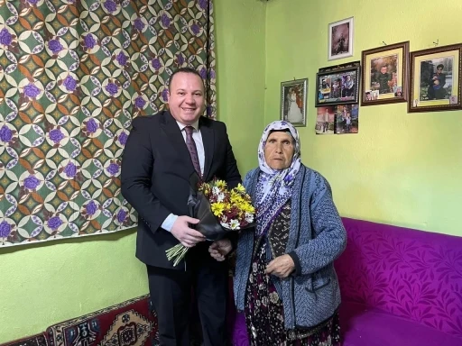 Kaymakam Eser, 8 Mart’ta şehit annelerini unutmadı
