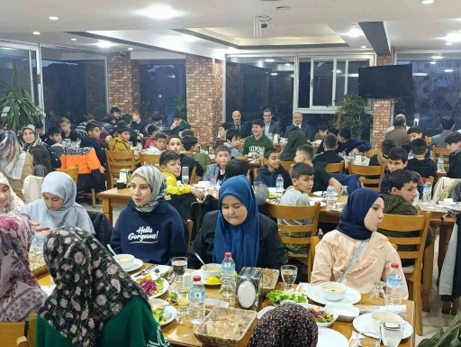 Kaymakam Güldoğan, Kur’an Kursu öğrencileriyle iftar yaptı
