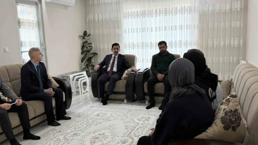 Kaymakam İpek, Ramazan ayında vatandaşlarla g&ouml;n&uuml;l k&ouml;pr&uuml;s&uuml; kurdu

