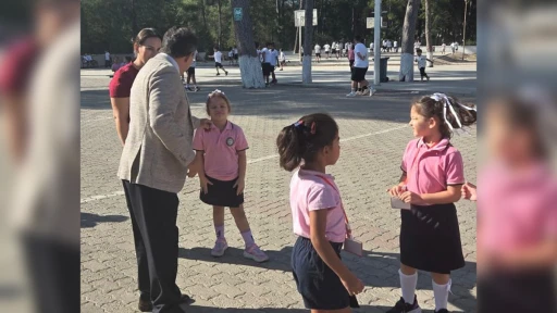 Kaymakam Kaya, Öğretmen ve Öğrencilerle Buluştu