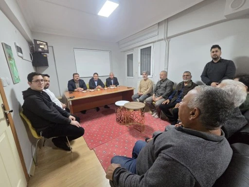 Kaymakam Kaya sahurda &ouml;ğrencilerle buluştu