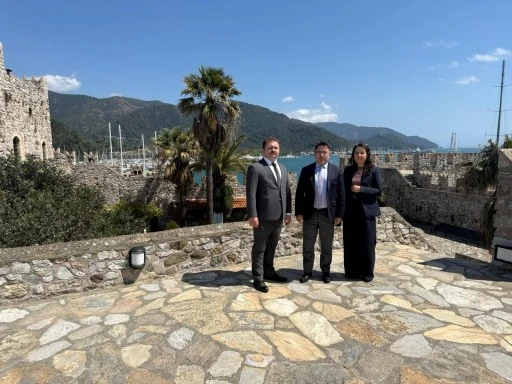 Kaymakam Nurullah Kaya&rsquo;dan Marmaris Kalesi ve Arkeoloji M&uuml;zesi&rsquo;ne ziyaret