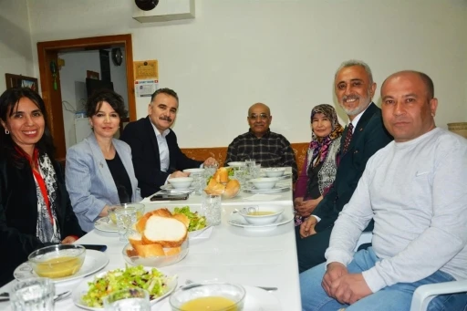 Kaymakam Odabaş, Ramazan iftar sofrasına konuk oldu
