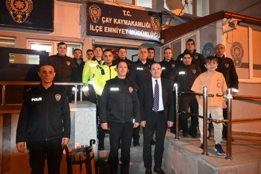Kaymakam T&uuml;rker iftarda emniyet mensuplarıyla bir araya geldi

