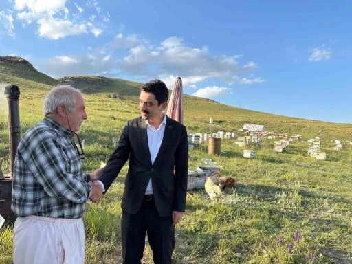 Kaymakam Tutal’dan arıcıya ziyaret
