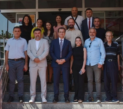 Kaymakamı Güldoğan, Salihli basınını unutmadı
