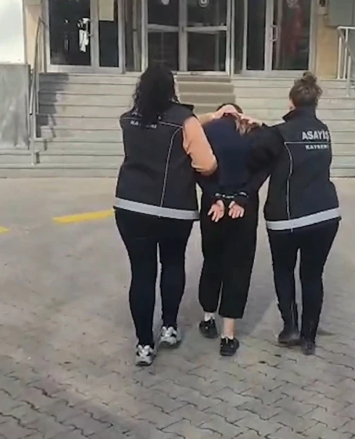 Kayseri&rsquo;de 30 yıl 9 ay kesinleşmiş hapis cezası olan kadın h&uuml;k&uuml;ml&uuml; yakalandı
