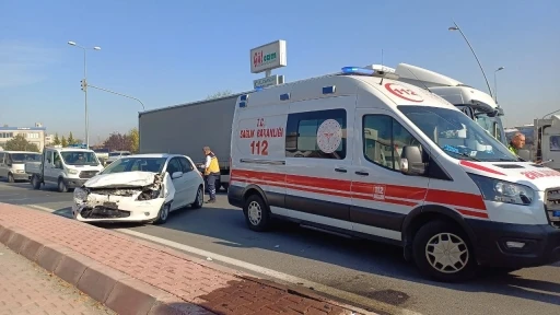 Kayseri’de 5 araç birbirine girdi: 5 yaralı
