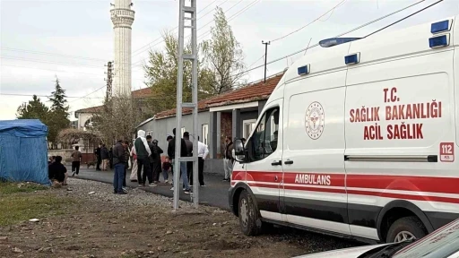 Kayseri&rsquo;de akrabalar arasında kavga: 3 yaralı
