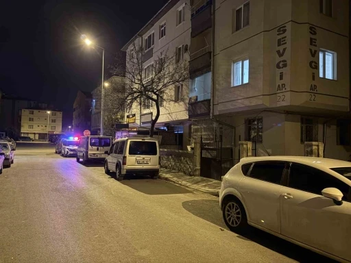 Kayseri&rsquo;de bir şahıs eniştesinin evini kurşunladı
