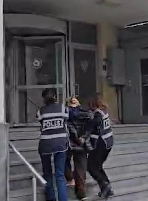 Kayseri&rsquo;de &lsquo;hırsızlık&rsquo; su&ccedil;undan kesinleşmiş hapis cezasıyla aranan 3 kadın yakalandı
