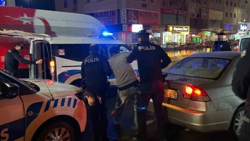 Kayseri&rsquo;de kardeşini bı&ccedil;aklayan şahıs g&ouml;zaltına alındı: 1 yaralı
