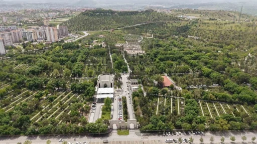 Kayseri&rsquo;de mezarlıklar bayram ziyaretlerine hazır
