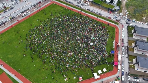 Kayseri&rsquo;de milli ma&ccedil; heyecanını Talas&rsquo;ta yaşamak isteyen vatandaşlar alanı doldurdu
