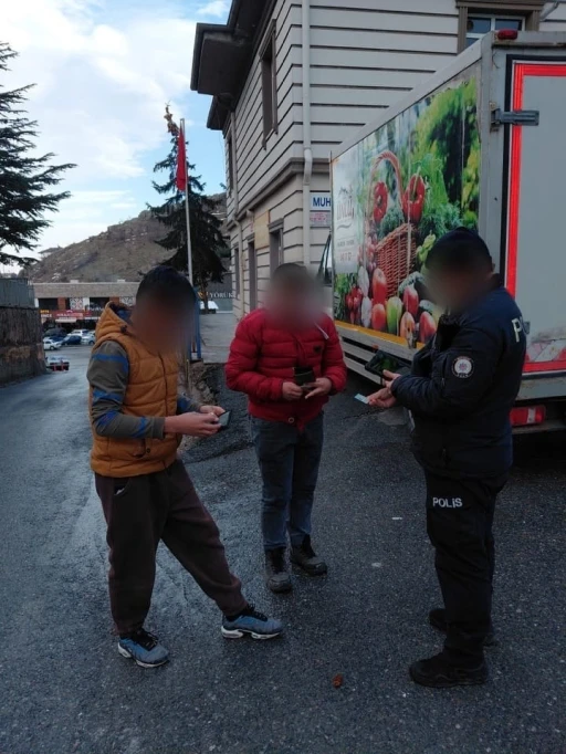 Kayseri&rsquo;de okul &ccedil;evrelerinde bin 486 şahıs sorgulandı
