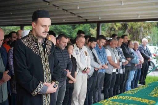 Kayseri&rsquo;deki feci kazada hayatını kaybeden intern doktor Sakarya&rsquo;da defnedildi
