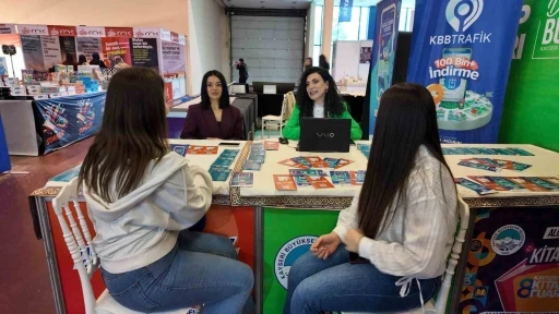 Kayseri Kitap Fuarı&rsquo;nda &ccedil;ocukların keyfi yerinde