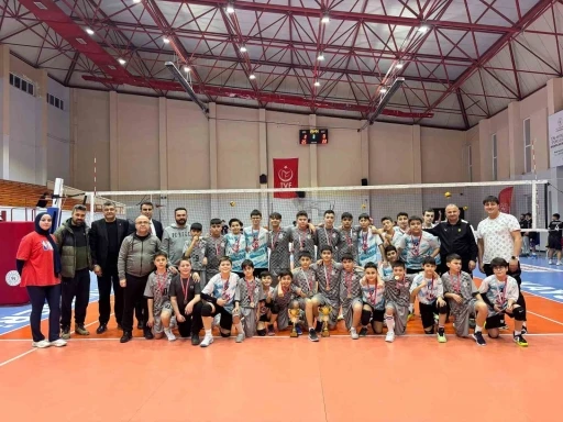 Kayseri Midi Erkekler Voleybol S&uuml;per Ligi tamamlandı
