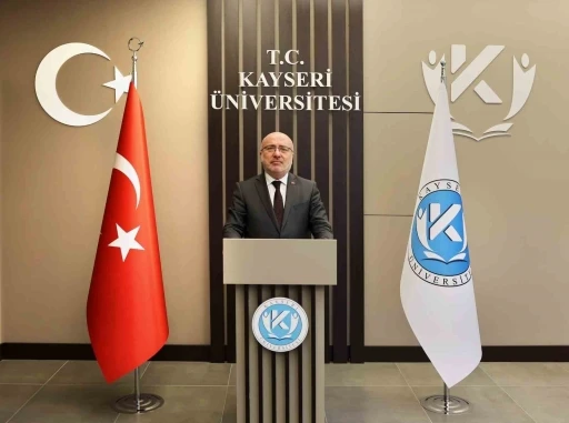 KAY&Uuml; Rekt&ouml;r&uuml; Karamustafa, &rsquo;Turizmde Kayseri Modeli&rsquo; &uuml;zerine değerlendirmeler yaptı
