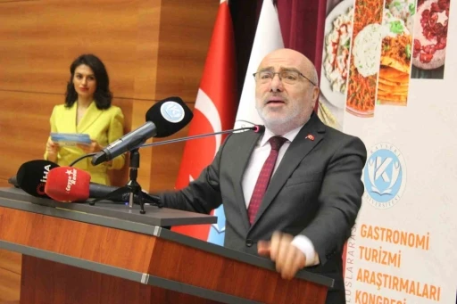 KAYÜ Rektörü Prof. Dr. Karamustafa: &quot;Bir toplumun yeme - içme alışkanlığı korunması gereken önemli bir boyuttur&quot;
